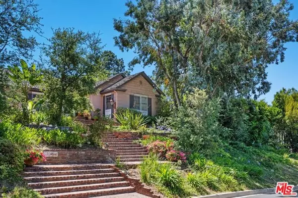 Los Angeles, CA 90049,11450 Ayrshire Road