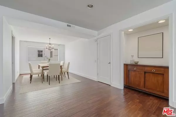 Beverly Hills, CA 90210,603 N Doheny Drive #2B