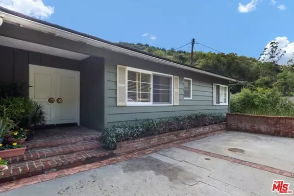 Los Angeles, CA 90049,3480 MANDEVILLE CANYON Road