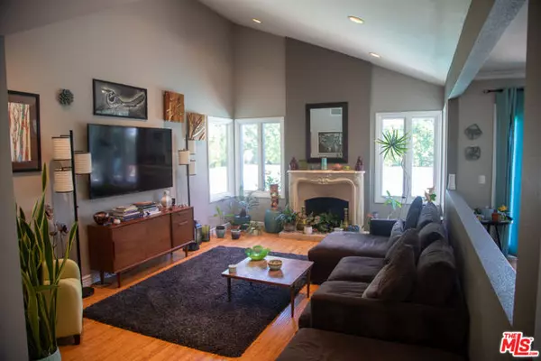 Granada Hills (los Angeles), CA 91344,12818 Neon Way