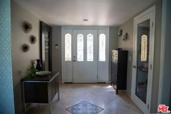 Granada Hills (los Angeles), CA 91344,12818 Neon Way