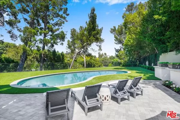 Beverly Hills, CA 90210,1100 Pine Drive