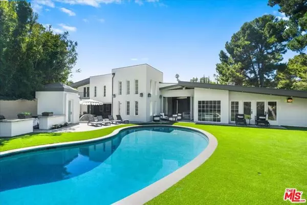 Beverly Hills, CA 90210,1100 Pine Drive