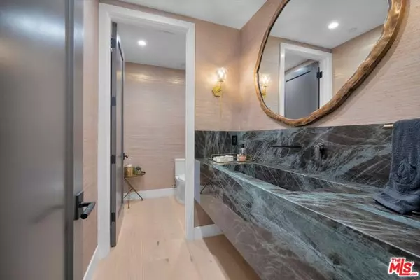 Pacific Palisades (los Angeles), CA 90272,1319 Marinette Road