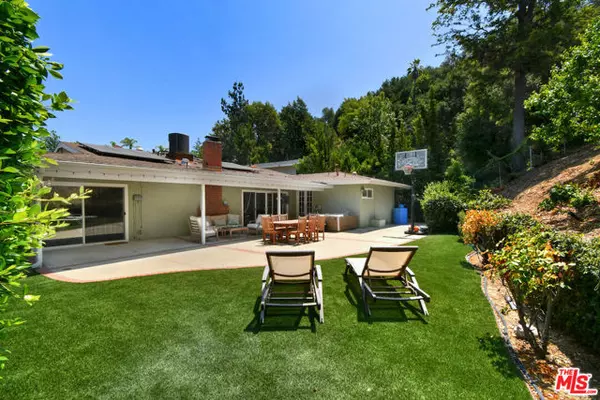 3421 Castlewoods Place, Sherman Oaks, CA 91403