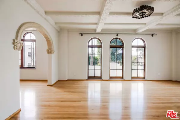 1302 Sweetzer Avenue #101, West Hollywood, CA 90046