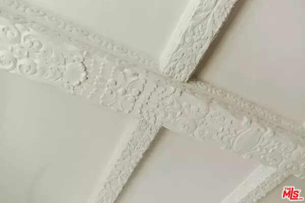 West Hollywood, CA 90046,1302 Sweetzer Avenue #505