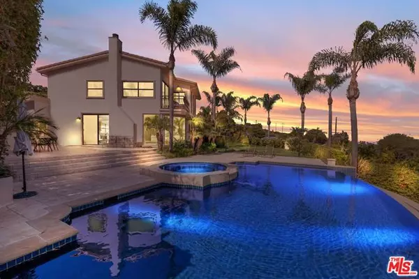 Rancho Palos Verdes, CA 90275,6 Toprail Lane