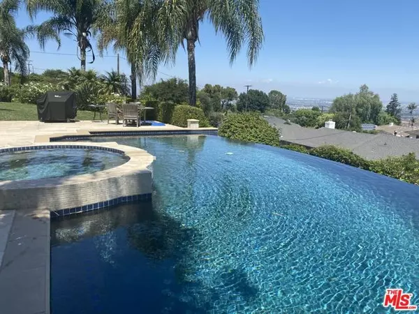 6 Toprail Lane, Rancho Palos Verdes, CA 90275