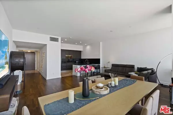 Los Angeles, CA 90015,900 W Olympic Boulevard #39D