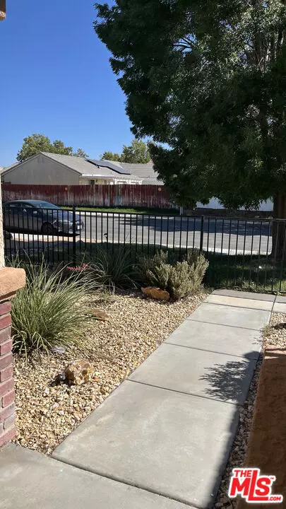 Lancaster, CA 93534,1751 W Avenue H5