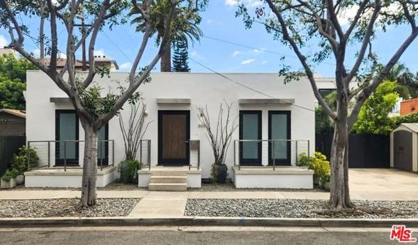 8616 Sherwood Drive, West Hollywood, CA 90069