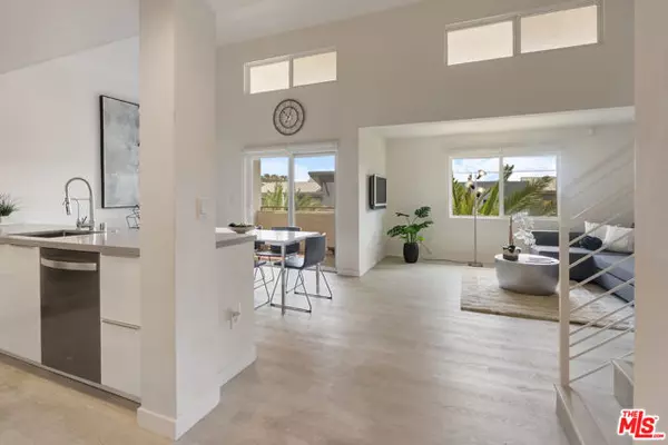 13200 Pacific #420, Los Angeles, CA 90094