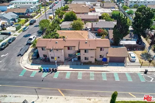 Los Angeles, CA 90003,7704 S Grand Avenue