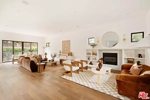 Venice (los Angeles), CA 90291,1023 Superba Avenue