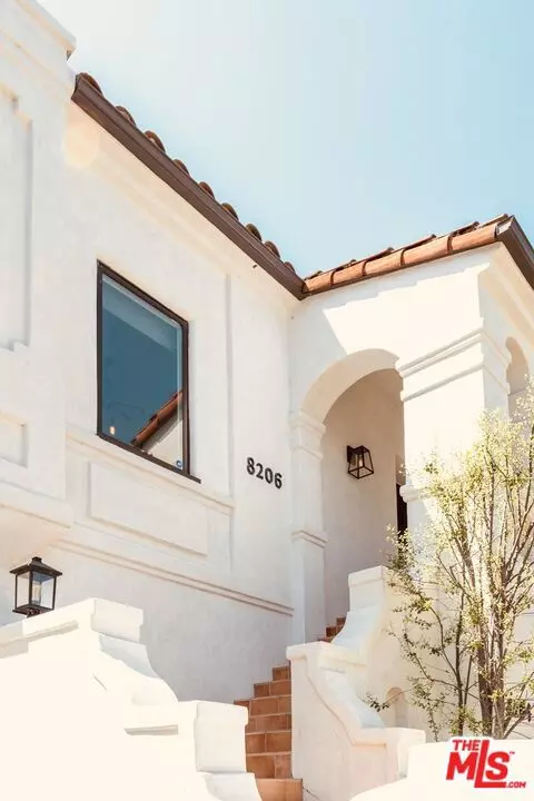 Los Angeles, CA 90048,8206 W 4th Street