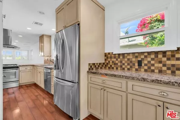 Northridge (los Angeles), CA 91324,19341 Bryant Street