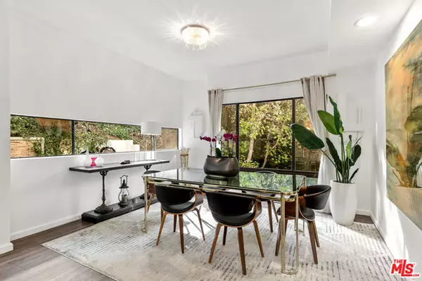 Beverly Hills, CA 90210,2350 Benedict Canyon Drive