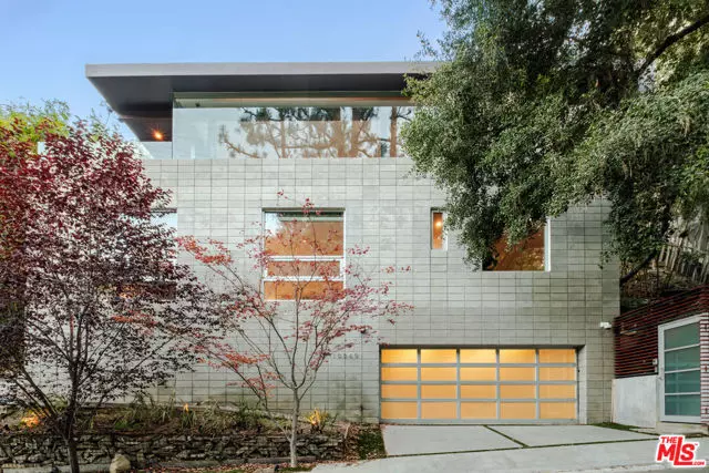 Beverly Hills, CA 90210,10060 Westwanda Drive