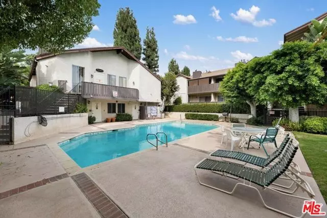 14960 Victory Boulevard #101, Van Nuys (los Angeles), CA 91411