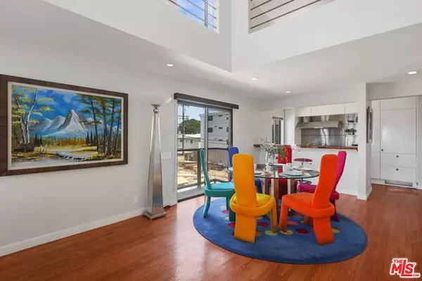 Santa Monica, CA 90403,833 OCEAN Avenue #302