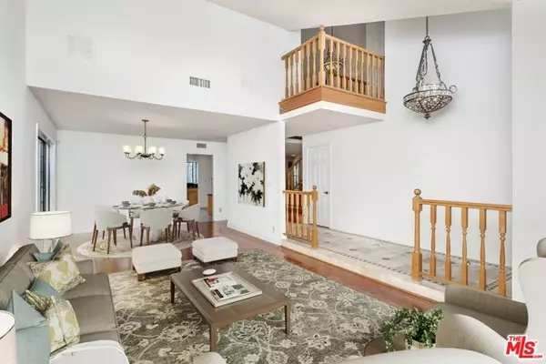 Sherman Oaks, CA 91423,13031 Magnolia Boulevard