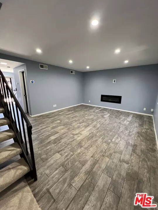 Sylmar (los Angeles), CA 91342,14456 Foothill Boulevard #28