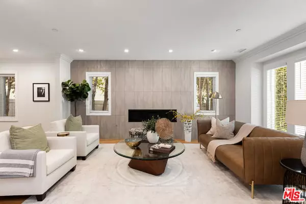 Los Angeles, CA 90046,742 N Detroit Street