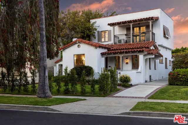 Los Angeles, CA 90049,864 Wellesley Avenue