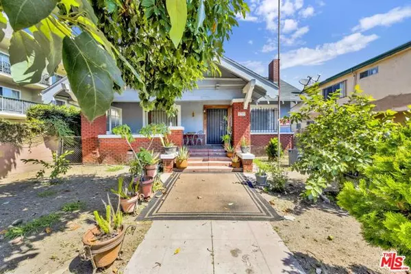 Los Angeles, CA 90037,1215 W 39th Place