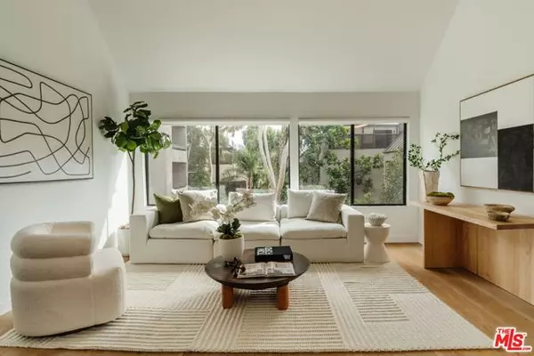 950 N Kings Road #315, West Hollywood, CA 90069
