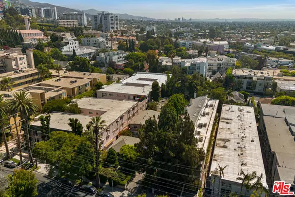West Hollywood, CA 90069,948 Palm Avenue