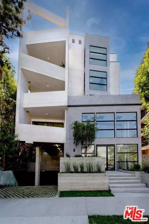 Los Angeles, CA 90024,1361 Kelton Avenue #502