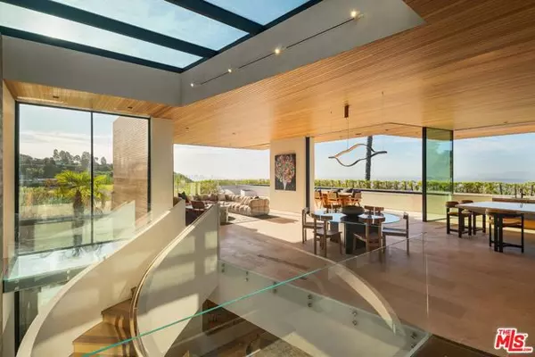 Beverly Hills, CA 90210,1520 Carla