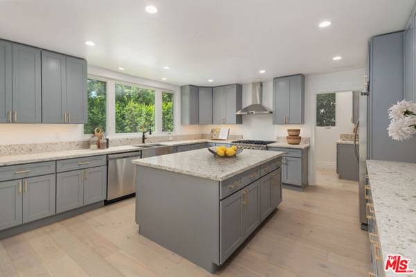 Studio City (los Angeles), CA 91604,4609 Goodland Avenue