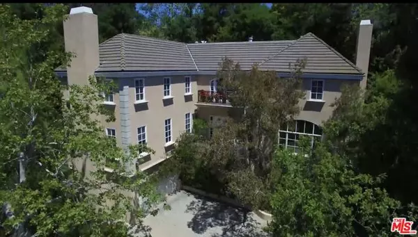 898 N Bundy Drive, Los Angeles, CA 90049