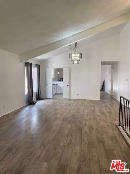 Winnetka (los Angeles), CA 91306,20036 STRATHERN Street