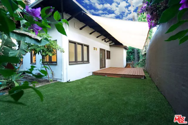 6043 Selma Avenue, Los Angeles, CA 90028