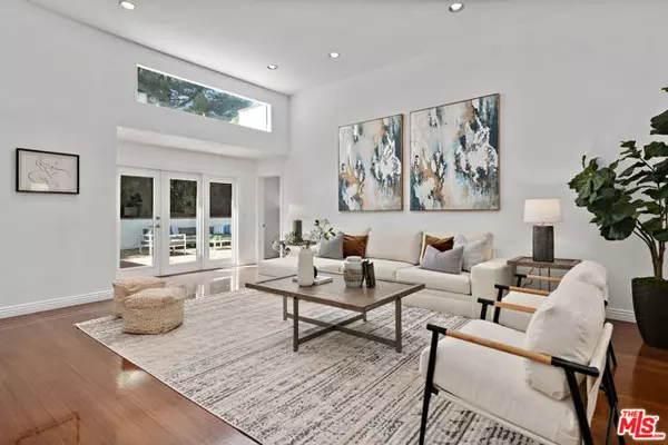 Tarzana (los Angeles), CA 91356,4745 Caritina Drive