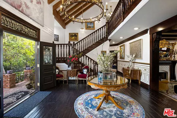 Studio City (los Angeles), CA 91604,11247 BRIARCLIFF Lane