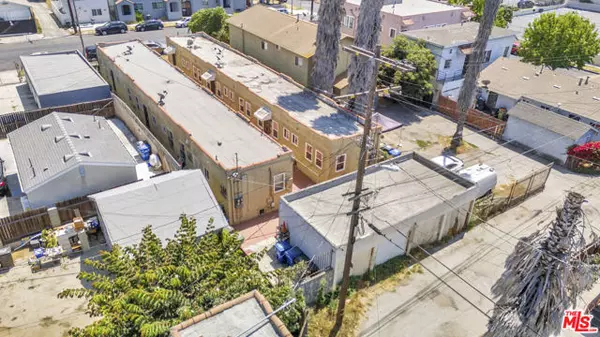 Los Angeles, CA 90062,5217 Denker Avenue