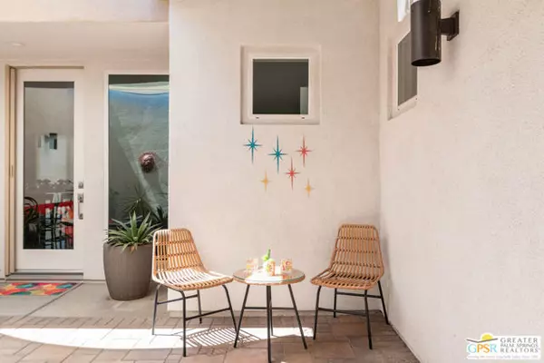 Palm Springs, CA 92262,669 Wilson Lane