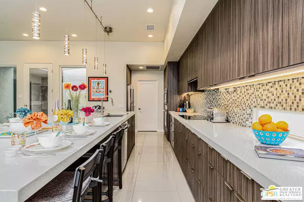 Palm Springs, CA 92262,669 Wilson Lane