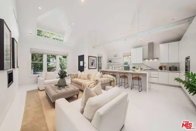 Santa Monica, CA 90403,1012 2nd Street #1