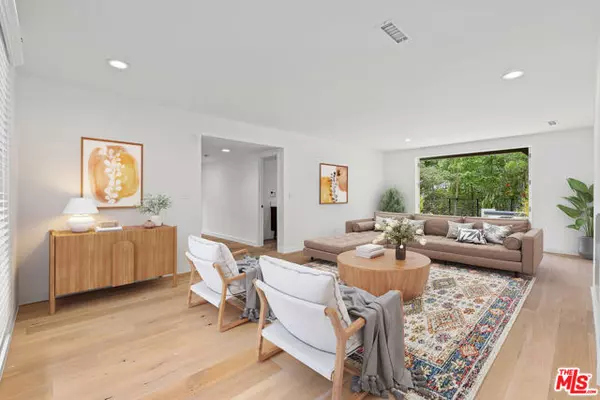 Los Angeles, CA 90046,7560 Devista Drive