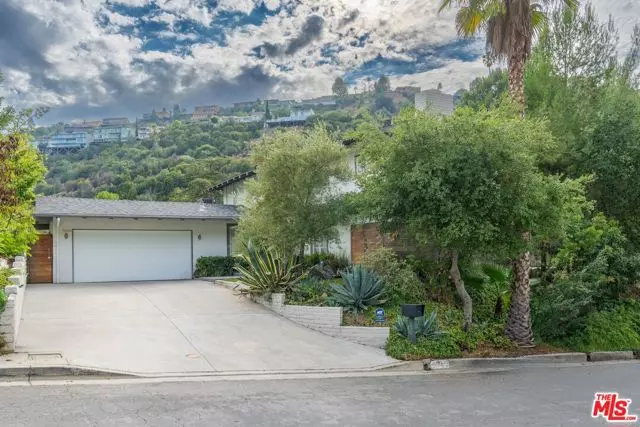 7560 Devista Drive, Los Angeles, CA 90046