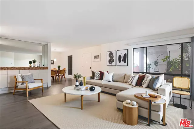 837 N West Knoll Drive #106, West Hollywood, CA 90069