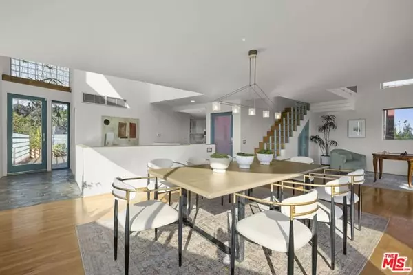 Los Angeles, CA 90068,2980 Hollyridge Drive