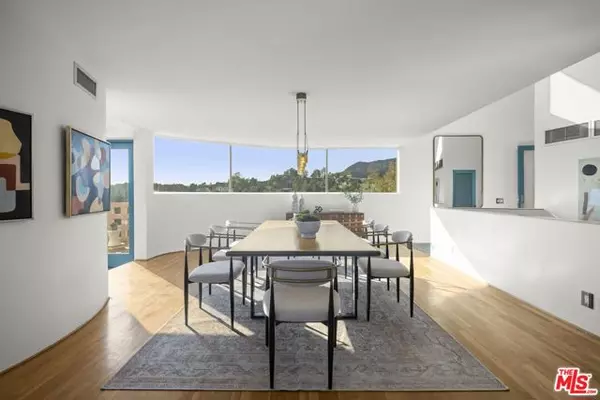 Los Angeles, CA 90068,2980 Hollyridge Drive