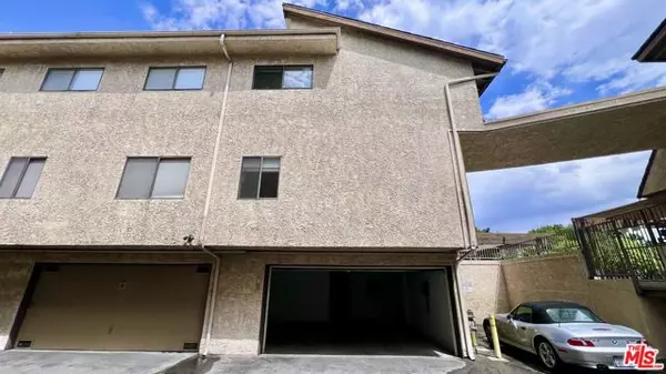 Van Nuys (los Angeles), CA 91405,15061 Sherman Way #A